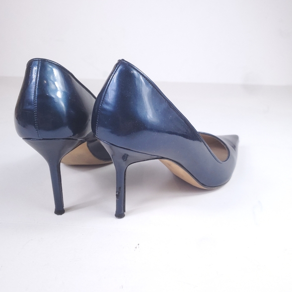 Manolo Blahnik Blue Patent Leather Heels - Picture 4 of 9